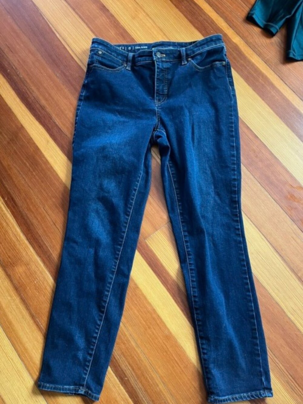 Slim ankle jean